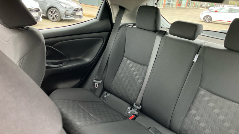 Toyota Yaris 1.5 Hybrid Icon 5dr CVT Hybrid Hatchback